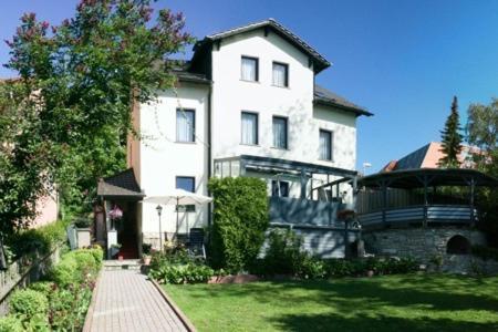 Pension Am Kirschberg Weimar  Luaran gambar